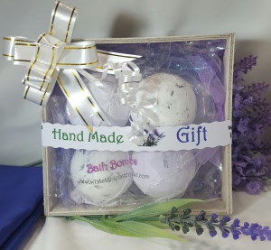 Lavender Bath Bombs in Wooden Box