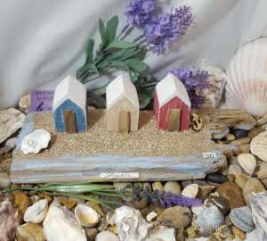 DRIFTWOOD 30 - Three Huts with Anchor & Oyster Pearl on Driftwood