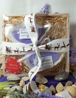 HOME - TWO LAVENDER SCENTED OYSTER CANDLES GIFT PACK