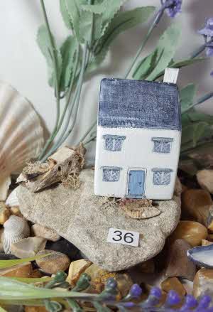 DRIFTWOOD 36-Cottage & Shipwreck on Stone